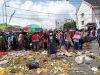 Pedagang Sayur di Ternate Protes Kebijakan Pemkot. Jalan Diblokade, Sayuran Dibuang ke Jalan
