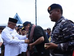 Wali Kota Tikep Sambut Kedatangan KRI Dewaruci