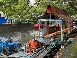 Pelabuhan Speedboat Samping Masjid Almunawar Ternate Butuh Perhatian