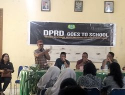 Goes To School, Anggota DPRD Halmahera Barat Kenalkan Politik ke Siswa SMA