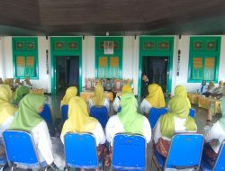 Muslimat NU Malut Lakukan Wisata Edukasi Budaya ke Kadaton Tidore