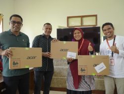 Dinas Kesehatan Tidore Dapat Bantuan 30 Unit Laptop dan Mobil Limbah Medis