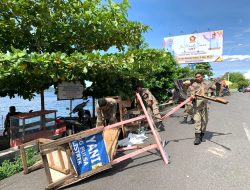 Satpol PP Ternate Tertibkan Lapak Liar di Bahu Jalan