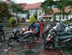 Penertiban Asset, Pemkab Halsel Tarik Ratusan Sepeda Motor dan Mobil