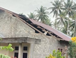 Atap Rumah Warga di Halbar Rusak Parah Akibat Hujan dan Angin Kencang