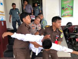 Usai Dengar Tuntutan, Seorang Terdakwa di Ternate Sayat Lengannya Pakai Silet