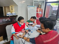 Semarak Bulan K3 Nasional Jelang Tahun Baru Imlek, UPK Maluku Gandeng PMI Kota Ambon untuk Donor Darah